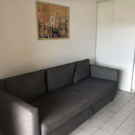 024 Appartement pour 4 personnes dans une résidence avec piscine Gassin